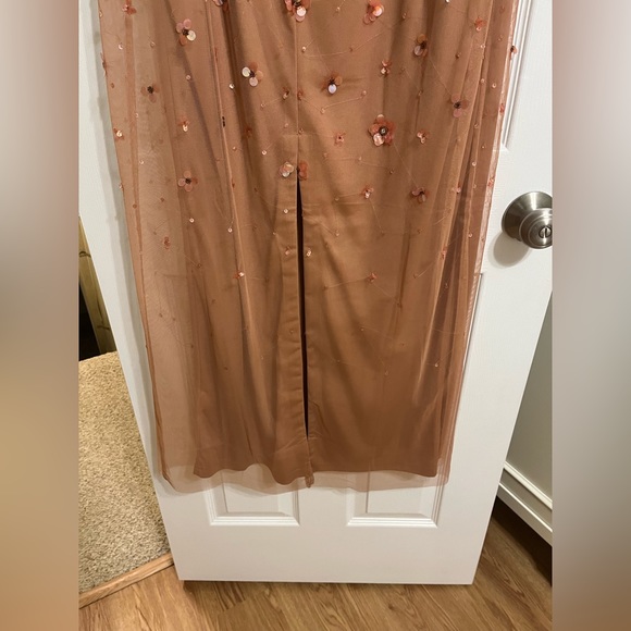 Adrianna Papell off shoulder beaded gown - Picture 10 of 11